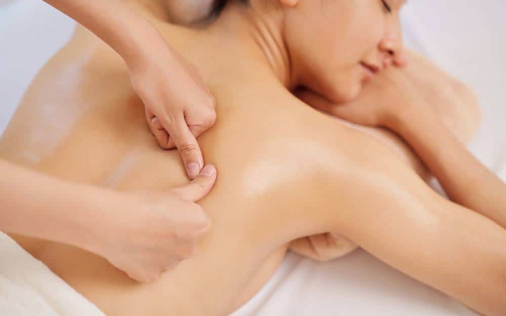 Deep-Tissue-Massage03-1