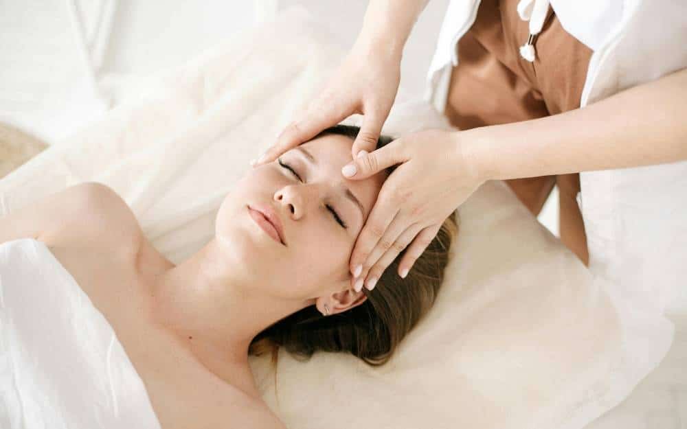 professional head massage appointment glasgow